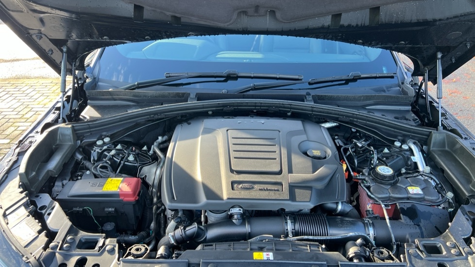 Used Land Rover Range Rover Velar 2025 for sale - 76780098: Photo 30