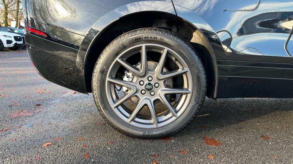 Used Land Rover Range Rover Velar 2025 for sale - 76780098: Photo 32