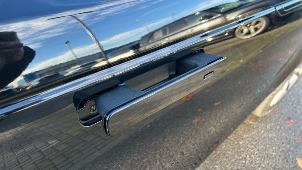 Used Land Rover Range Rover Velar 2025 for sale - 76780098: Photo 34