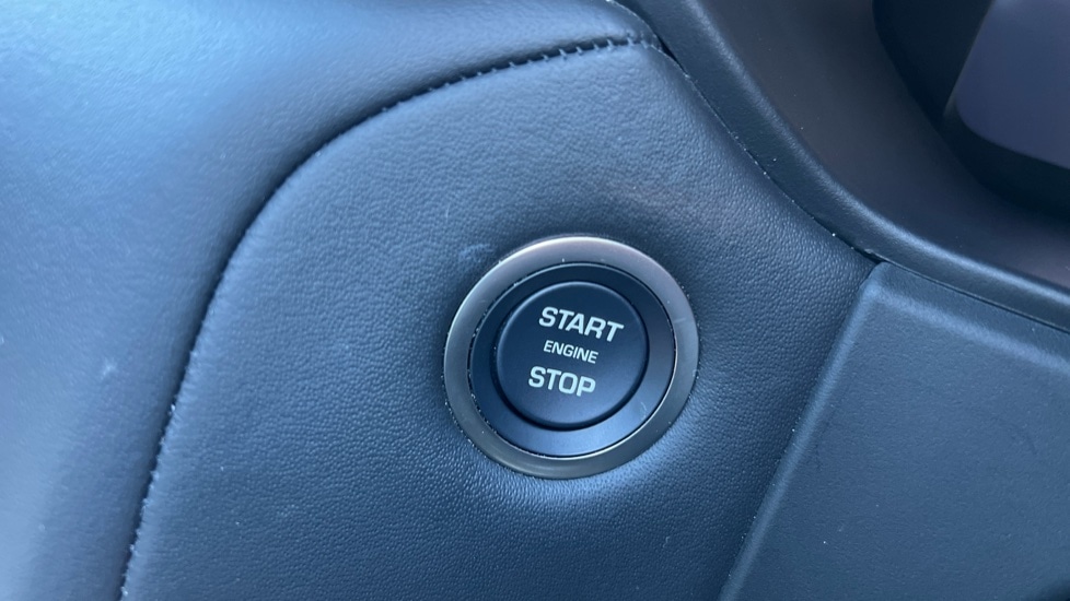 Used Land Rover Range Rover Velar 2025 for sale - 76780098: Photo 42