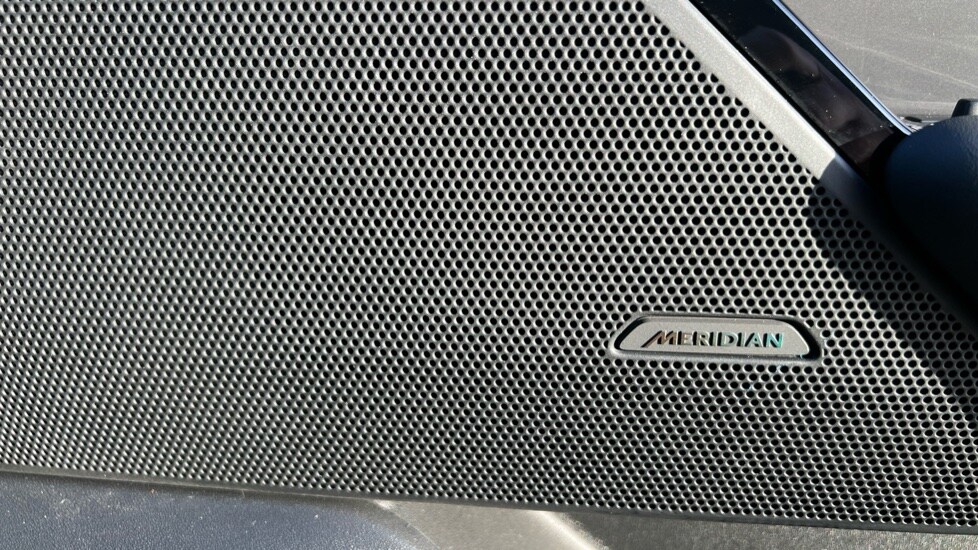 Used Land Rover Range Rover Velar 2025 for sale - 76780098: Photo 45