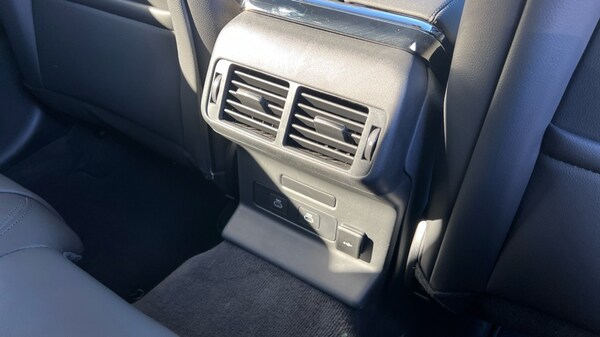 Used Land Rover Range Rover Velar 2024 for sale - 76018185: Photo 18