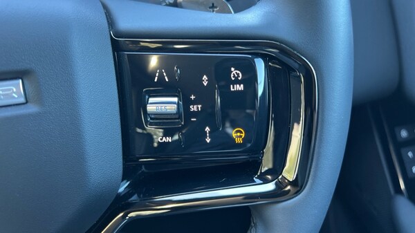 Used Land Rover Range Rover Velar 2024 for sale - 76018185: Photo 55