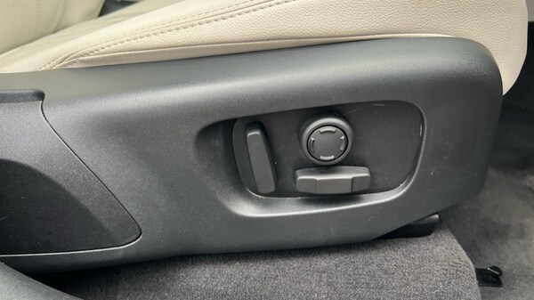 Used Land Rover Range Rover Velar 2021 for sale - 76008008: Photo 38