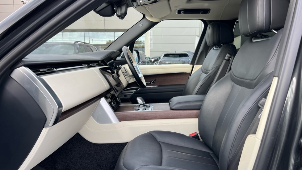 Used Land Rover Range Rover 2023 for sale - 76623534: Photo 3