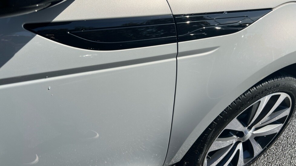 Used Land Rover Range Rover Evoque 2024 for sale - 76458892: Photo 21