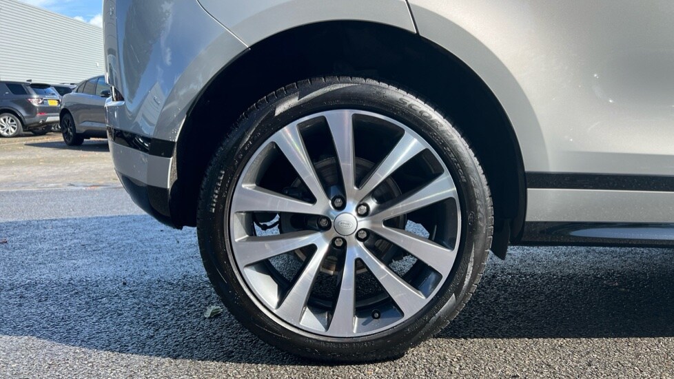 Used Land Rover Range Rover Evoque 2024 for sale - 76458892: Photo 32