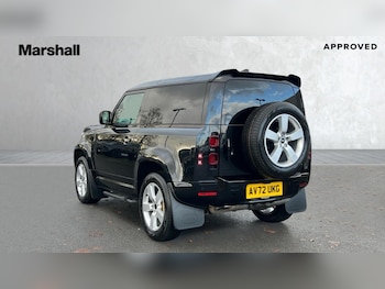 Used Land Rover Defender 2023 for sale - 77025543: Photo