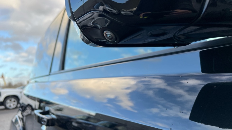 Used Land Rover Defender 2023 for sale - 77025543: Photo 39