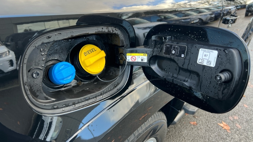 Used Land Rover Defender 2023 for sale - 77025543: Photo 49