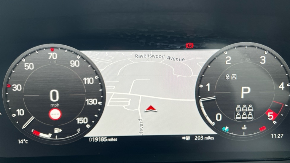 Used Land Rover Defender 2024 for sale - 76966774: Photo 16