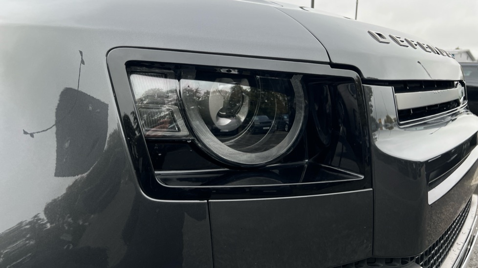 Used Land Rover Defender 2024 for sale - 76966774: Photo 17