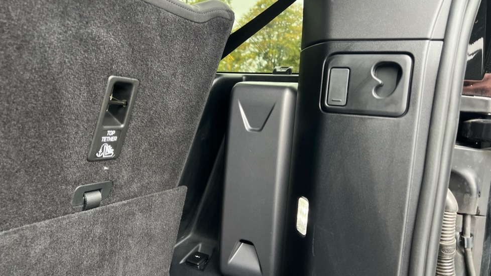 Used Land Rover Defender 2024 for sale - 76966774: Photo 24