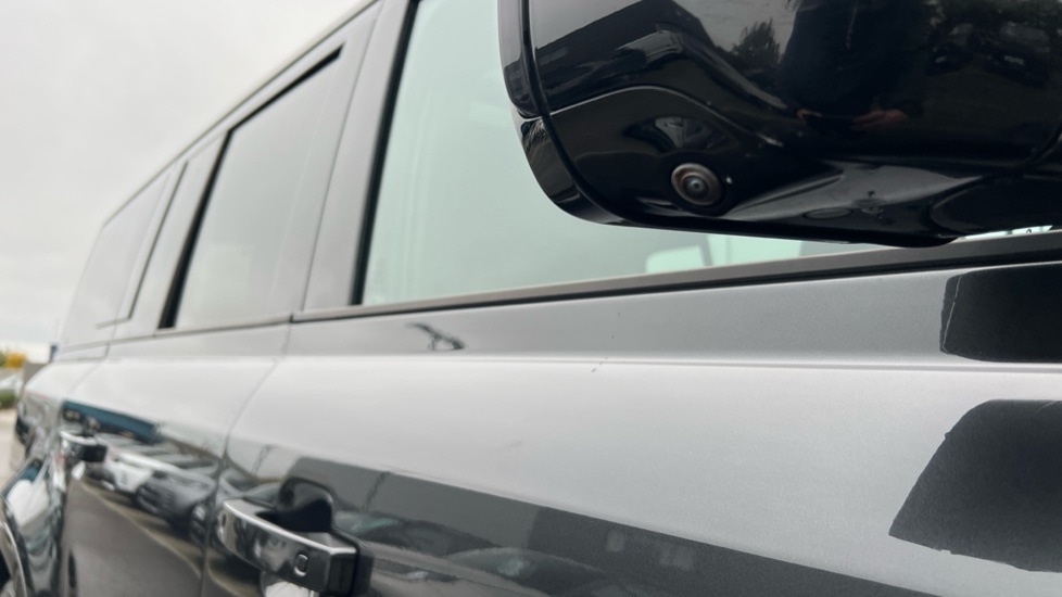 Used Land Rover Defender 2024 for sale - 76966774: Photo 40