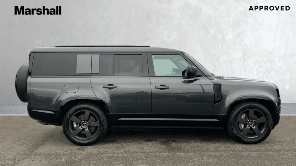 Used Land Rover Defender 2024 for sale - 76966774: Photo 5