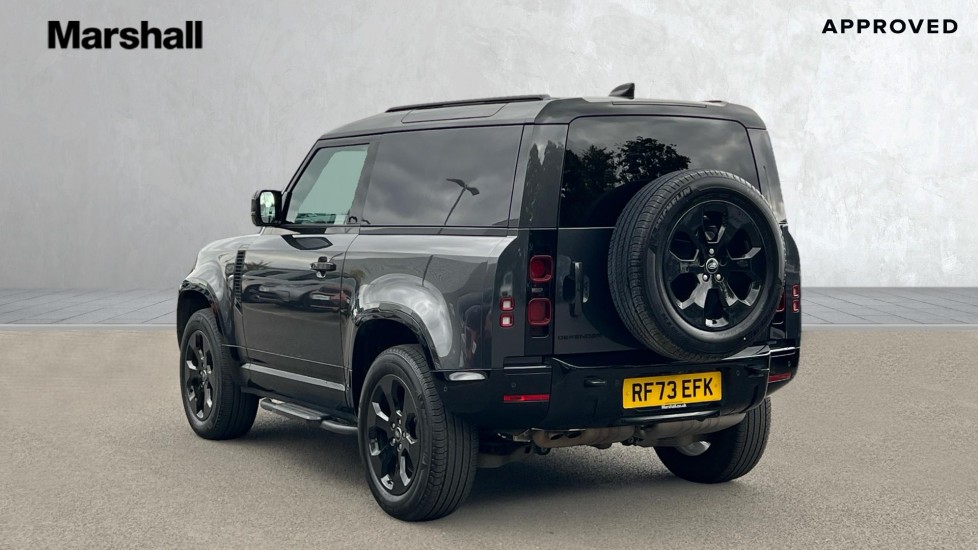 Used Land Rover Defender 2024 for sale - 76652315: Photo 2
