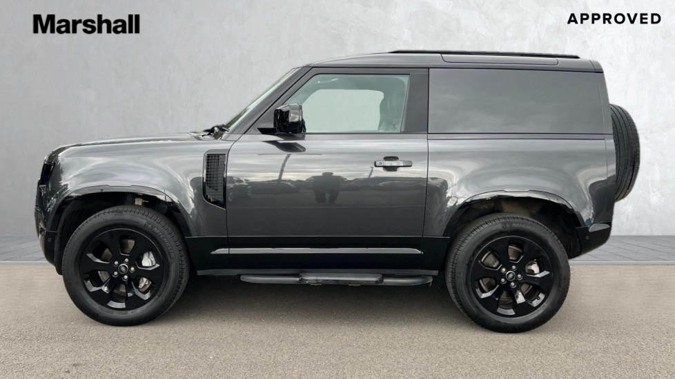 Used Land Rover Defender 2024 for sale - 76652315: Photo 26