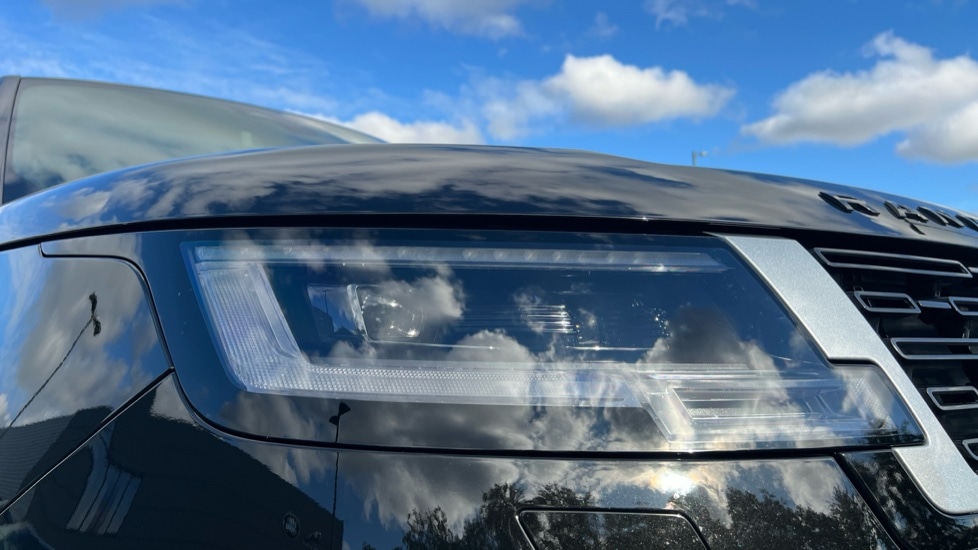 Used Land Rover Range Rover 2025 for sale - 76552312: Photo 17