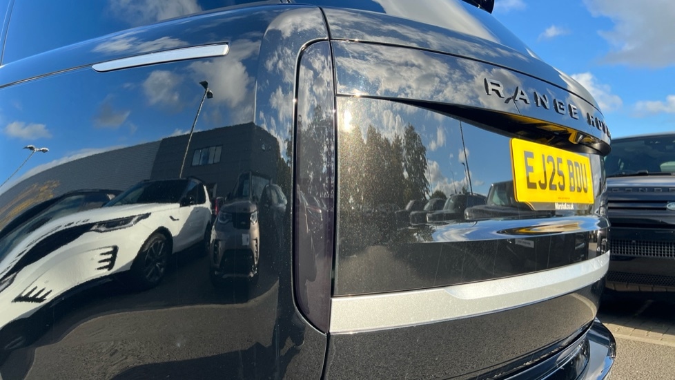 Used Land Rover Range Rover 2025 for sale - 76552312: Photo 19