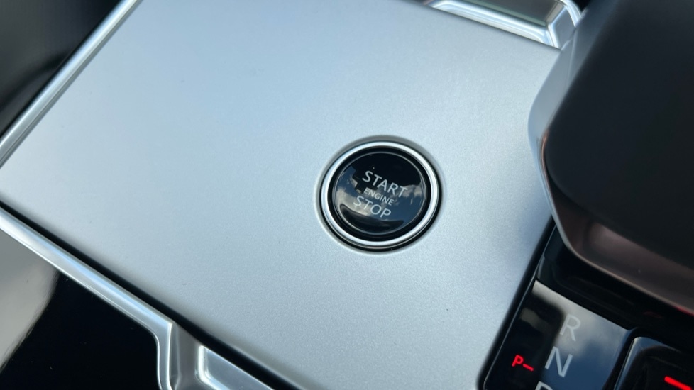 Used Land Rover Range Rover 2025 for sale - 76552312: Photo 42