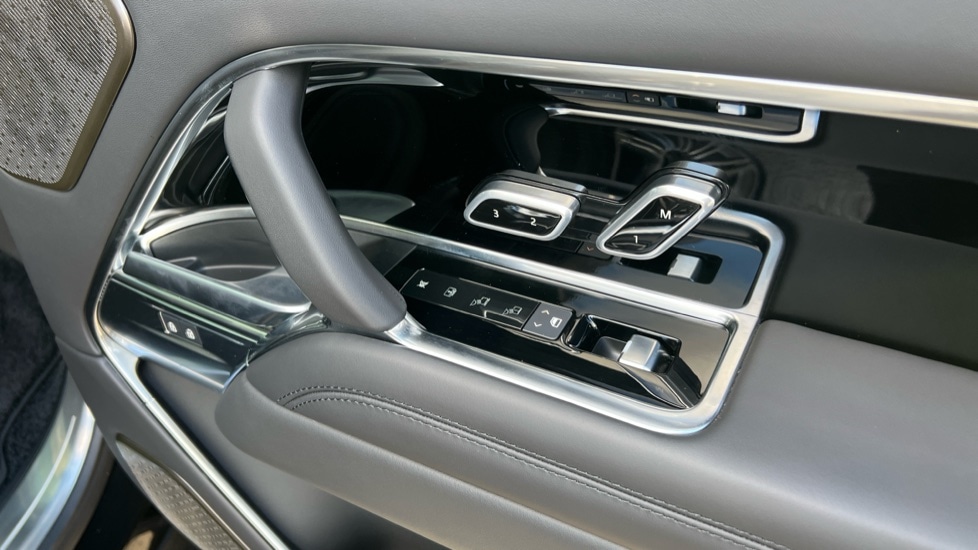 Used Land Rover Range Rover 2025 for sale - 76552312: Photo 55