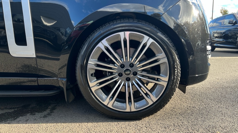 Used Land Rover Range Rover 2025 for sale - 76552312: Photo 8