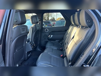 Used Land Rover Discovery 2023 for sale - 76722180: Photo