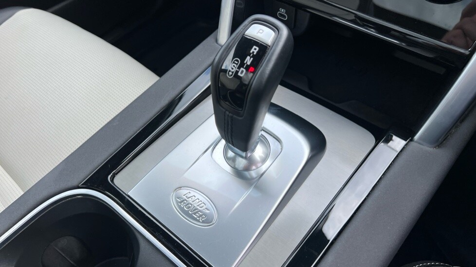 Used Land Rover Discovery Sport 2022 for sale - 75829205: Photo 13