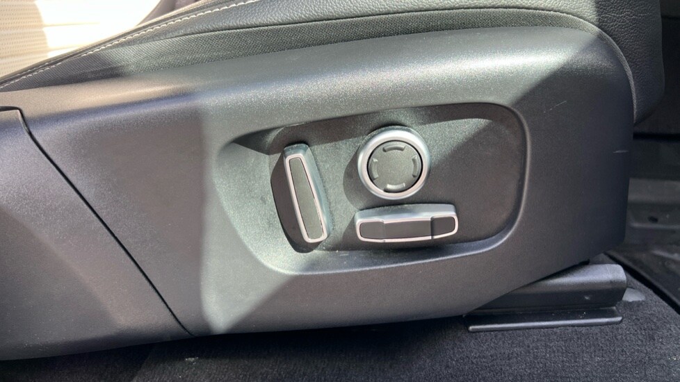 Used Land Rover Discovery Sport 2022 for sale - 75829205: Photo 39