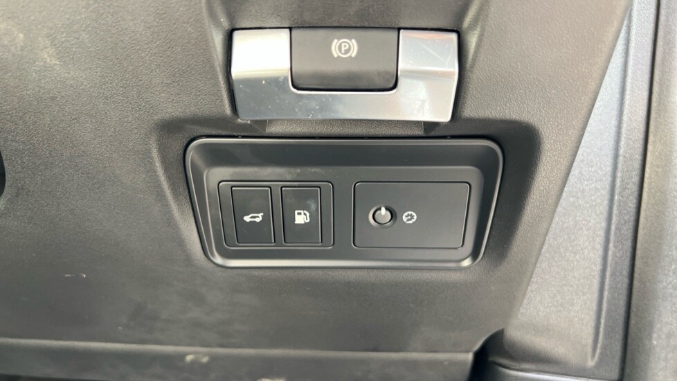 Used Land Rover Discovery Sport 2022 for sale - 75829205: Photo 46