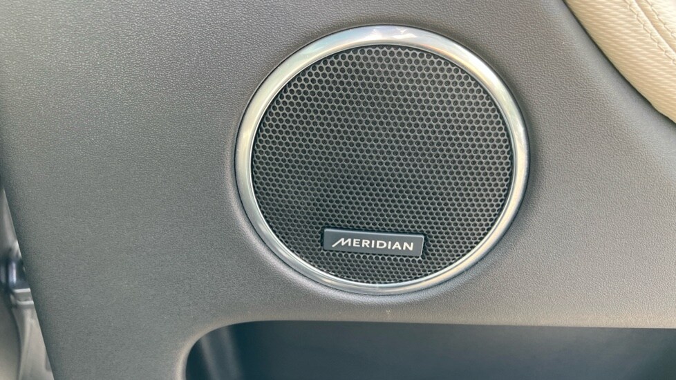 Used Land Rover Discovery Sport 2022 for sale - 75829205: Photo 47