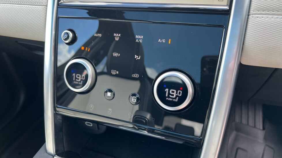 Used Land Rover Discovery Sport 2022 for sale - 75829205: Photo 52
