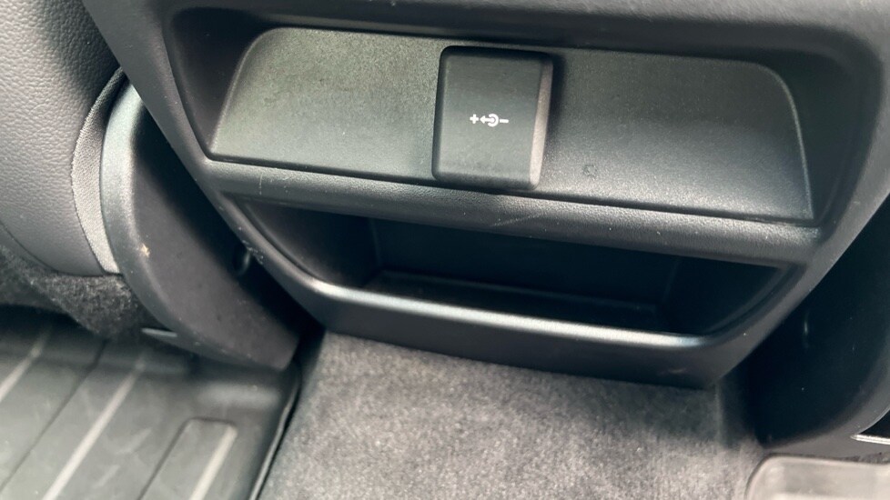 Used Land Rover Discovery Sport 2022 for sale - 75829205: Photo 60