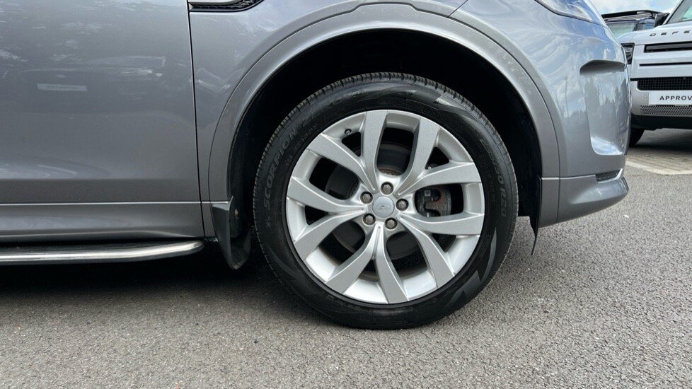 Used Land Rover Discovery Sport 2022 for sale - 75829205: Photo 8