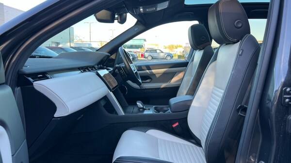 Used Land Rover Discovery Sport 2024 for sale - 76018154: Photo 3