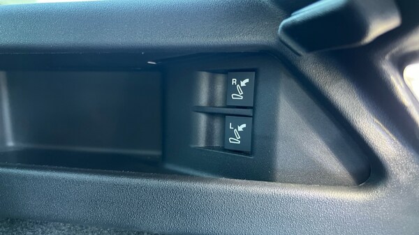 Used Land Rover Discovery Sport 2024 for sale - 76018154: Photo 54