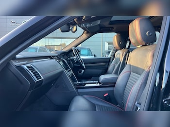 Used Land Rover Discovery 2020 for sale - 77067889: Photo