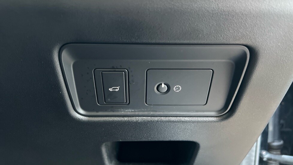 Used Land Rover Discovery 2020 for sale - 77067889: Photo 49