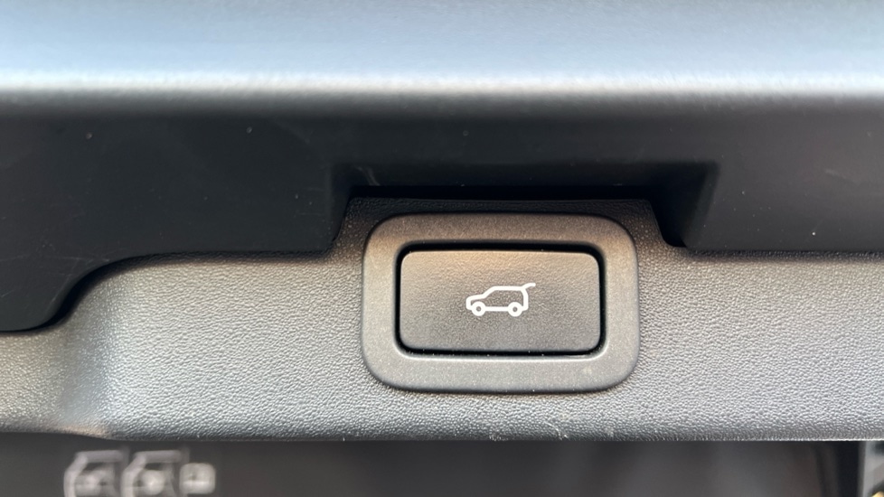 Used Land Rover Discovery 2020 for sale - 77067889: Photo 60