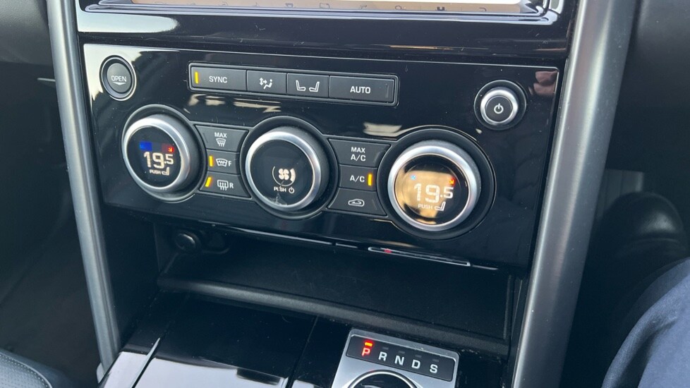 Used Land Rover Discovery 2020 for sale - 77067889: Photo 71