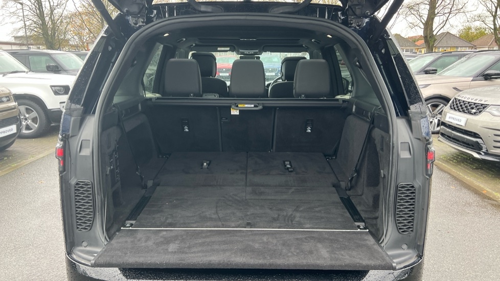 Used Land Rover Discovery 2022 for sale - 76623477: Photo 10