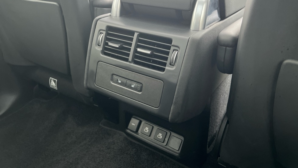 Used Land Rover Discovery 2022 for sale - 76623477: Photo 18