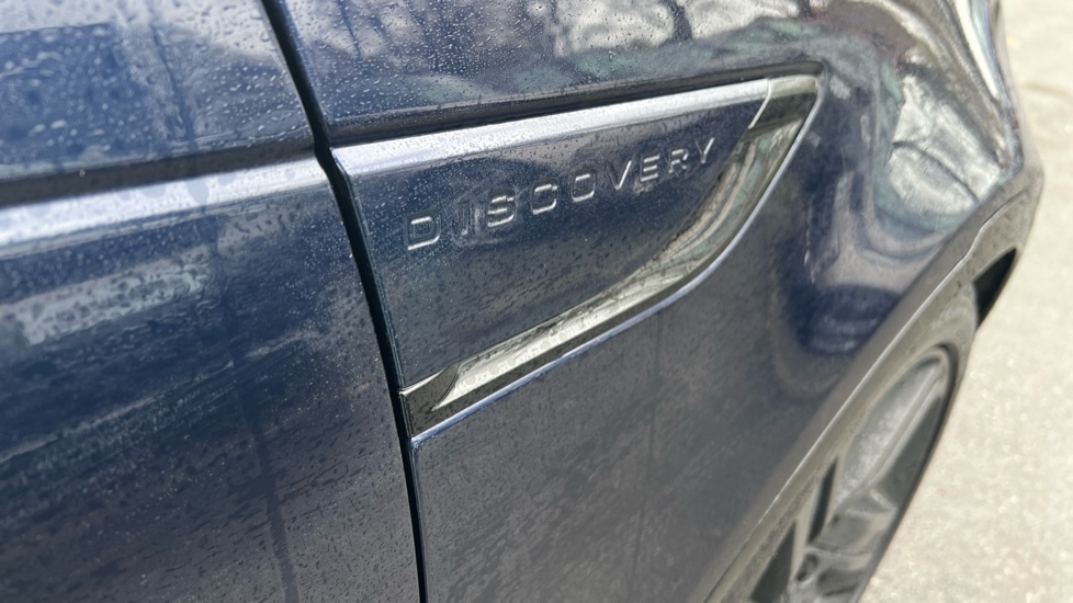 Used Land Rover Discovery 2022 for sale - 76623477: Photo 21