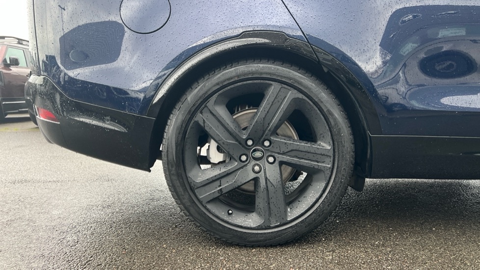 Used Land Rover Discovery 2022 for sale - 76623477: Photo 32