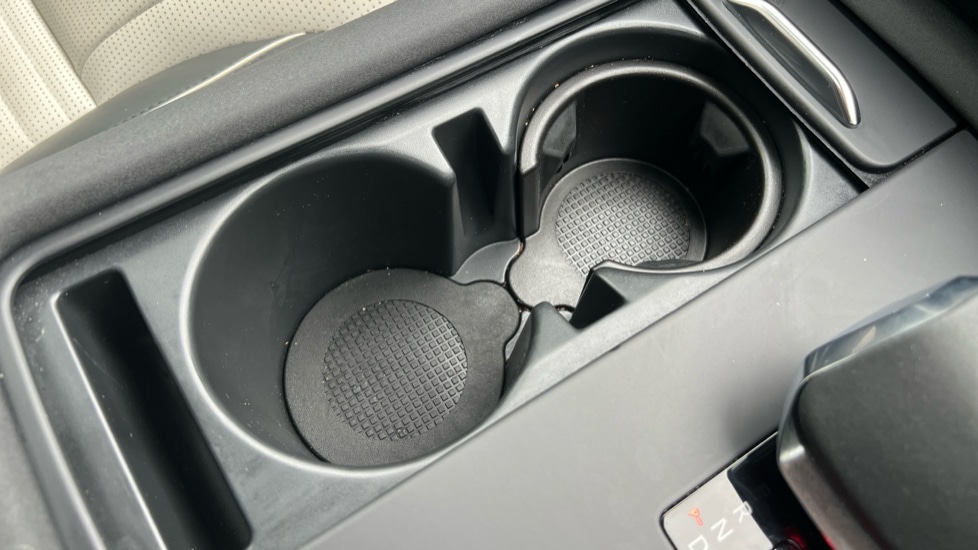 Used Land Rover Discovery 2022 for sale - 76623477: Photo 46