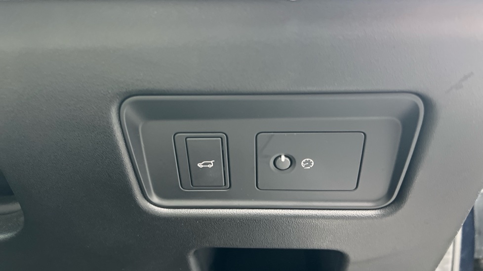 Used Land Rover Discovery 2022 for sale - 76623477: Photo 64