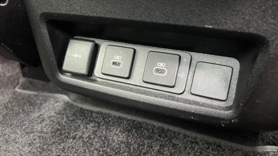 Used Land Rover Discovery 2022 for sale - 76623477: Photo 68