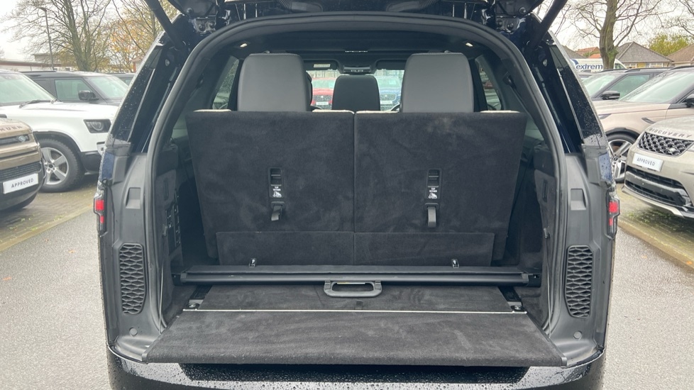 Used Land Rover Discovery 2022 for sale - 76623477: Photo 71