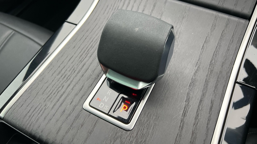 Used Land Rover Range Rover Evoque 2025 for sale - 76780103: Photo 13