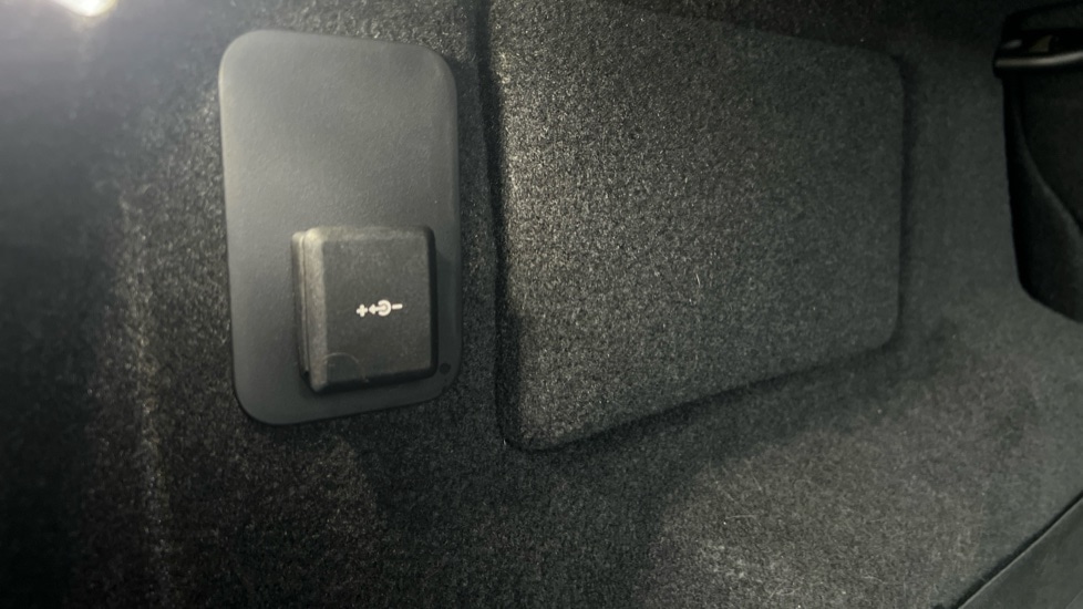 Used Land Rover Range Rover Evoque 2025 for sale - 76780103: Photo 60